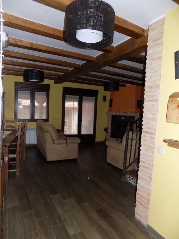 Casas Rurales Las Eras III ไอยอน ภายนอก รูปภาพ
