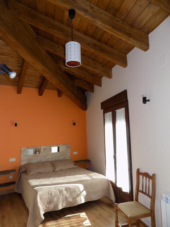 Casas Rurales Las Eras III ไอยอน ภายนอก รูปภาพ
