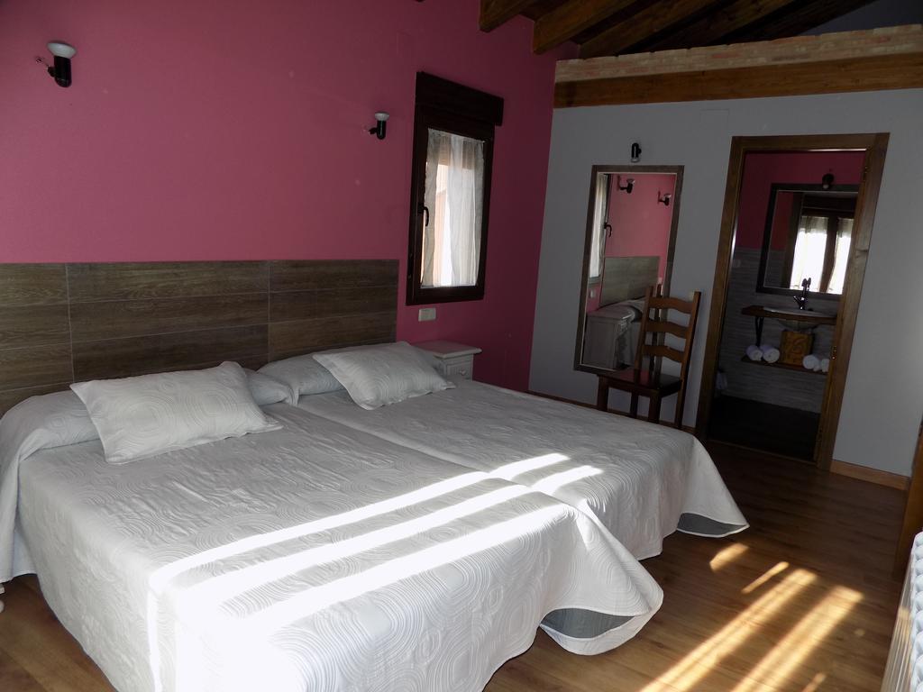 Casas Rurales Las Eras III ไอยอน ภายนอก รูปภาพ