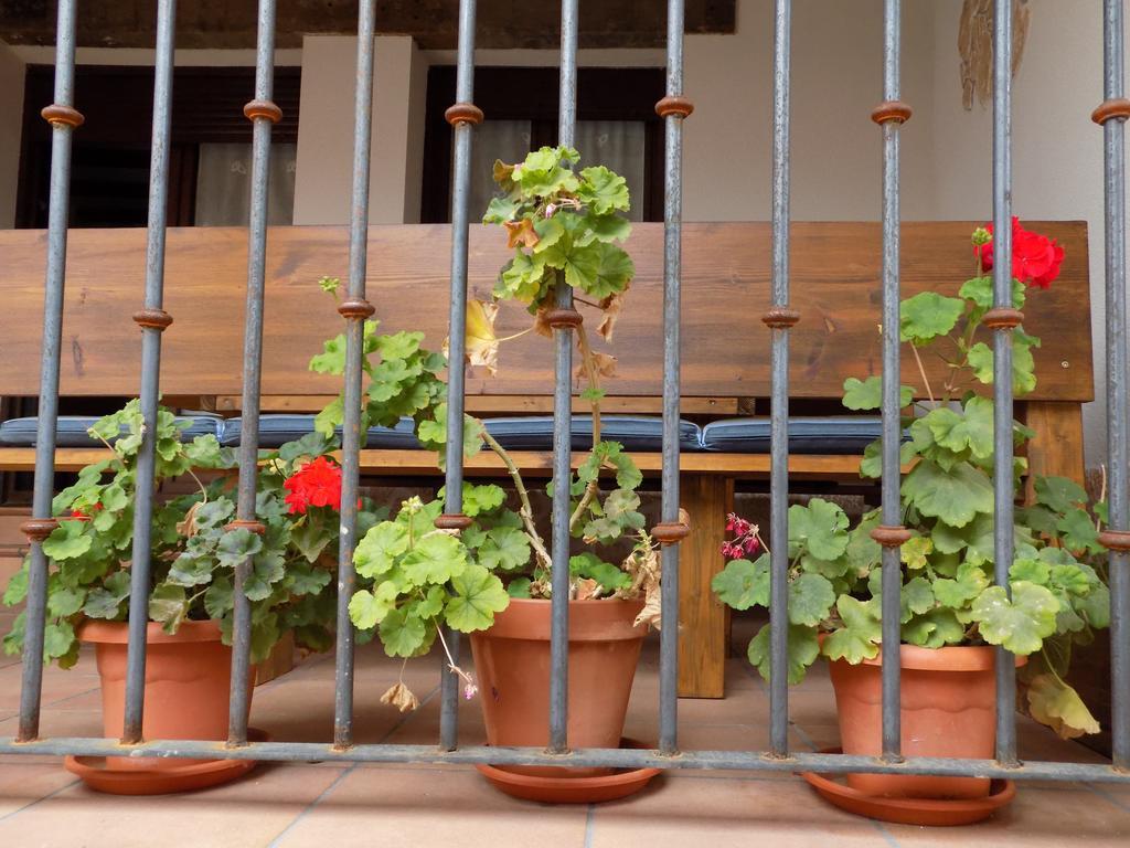 Casas Rurales Las Eras III ไอยอน ภายนอก รูปภาพ