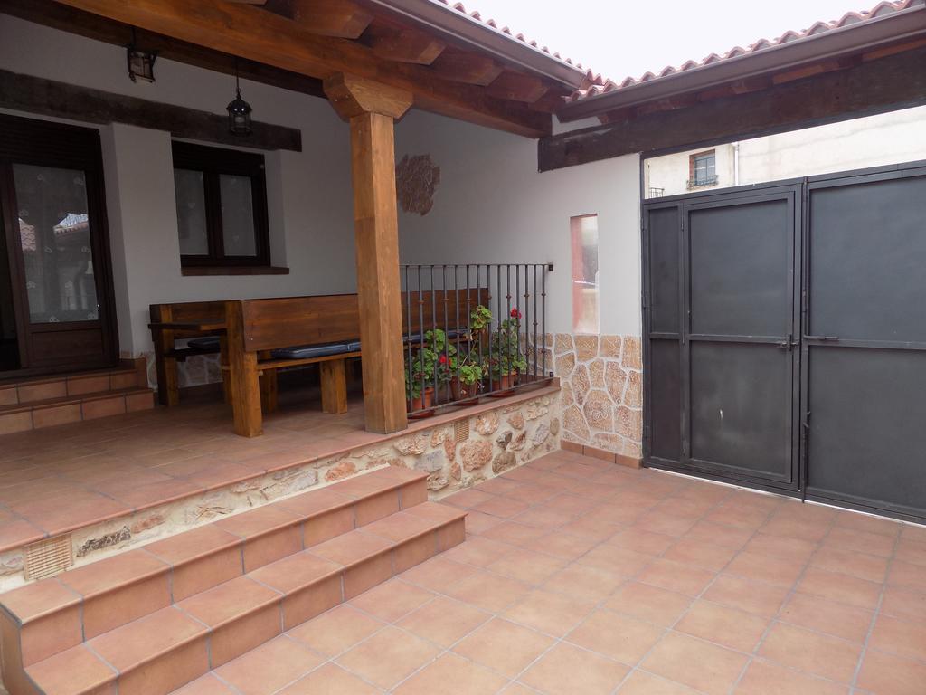 Casas Rurales Las Eras III ไอยอน ภายนอก รูปภาพ