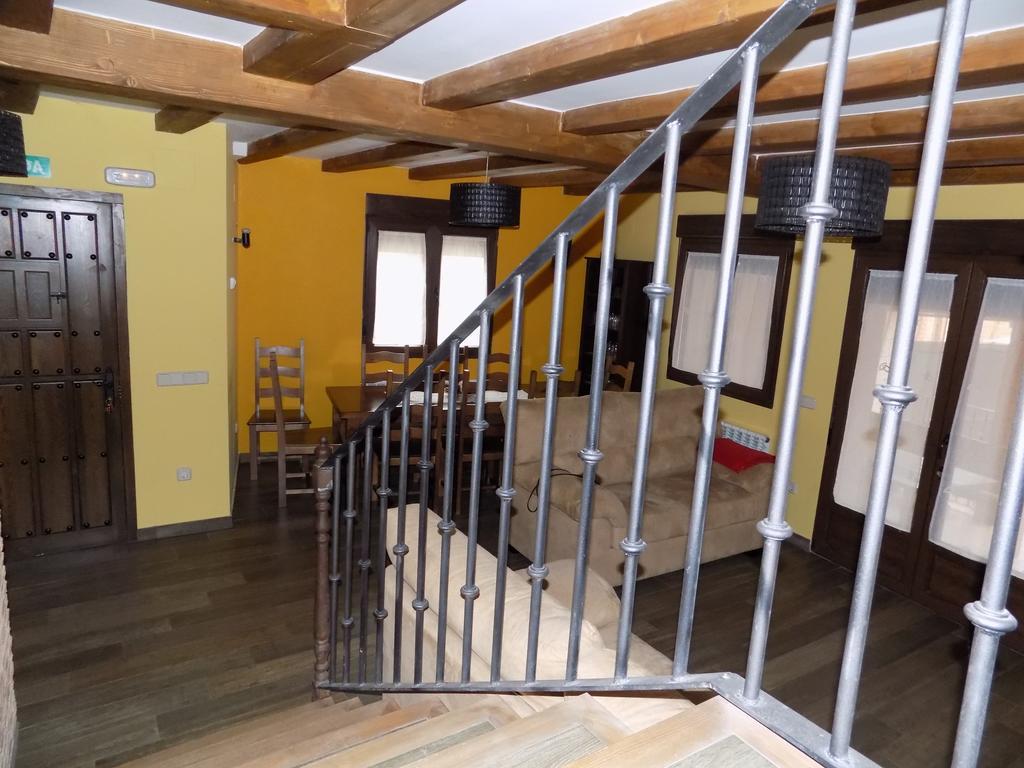 Casas Rurales Las Eras III ไอยอน ภายนอก รูปภาพ